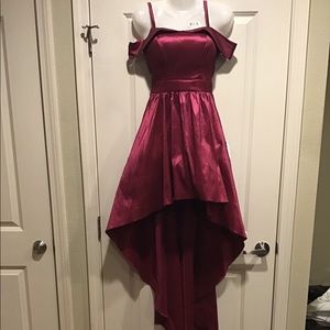 B Darlin cold-shoulder gown red size 1/2 NWT
